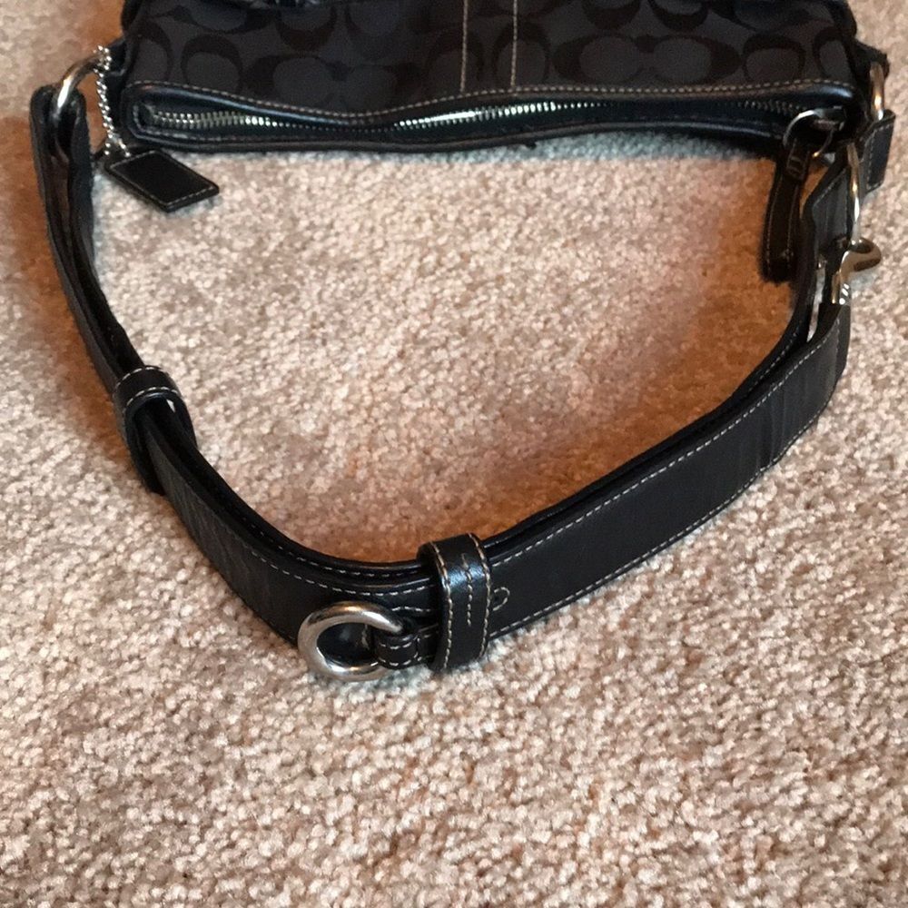 Coach purse - Picture 4 of 6